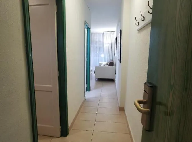 Cherry Cake Apartment